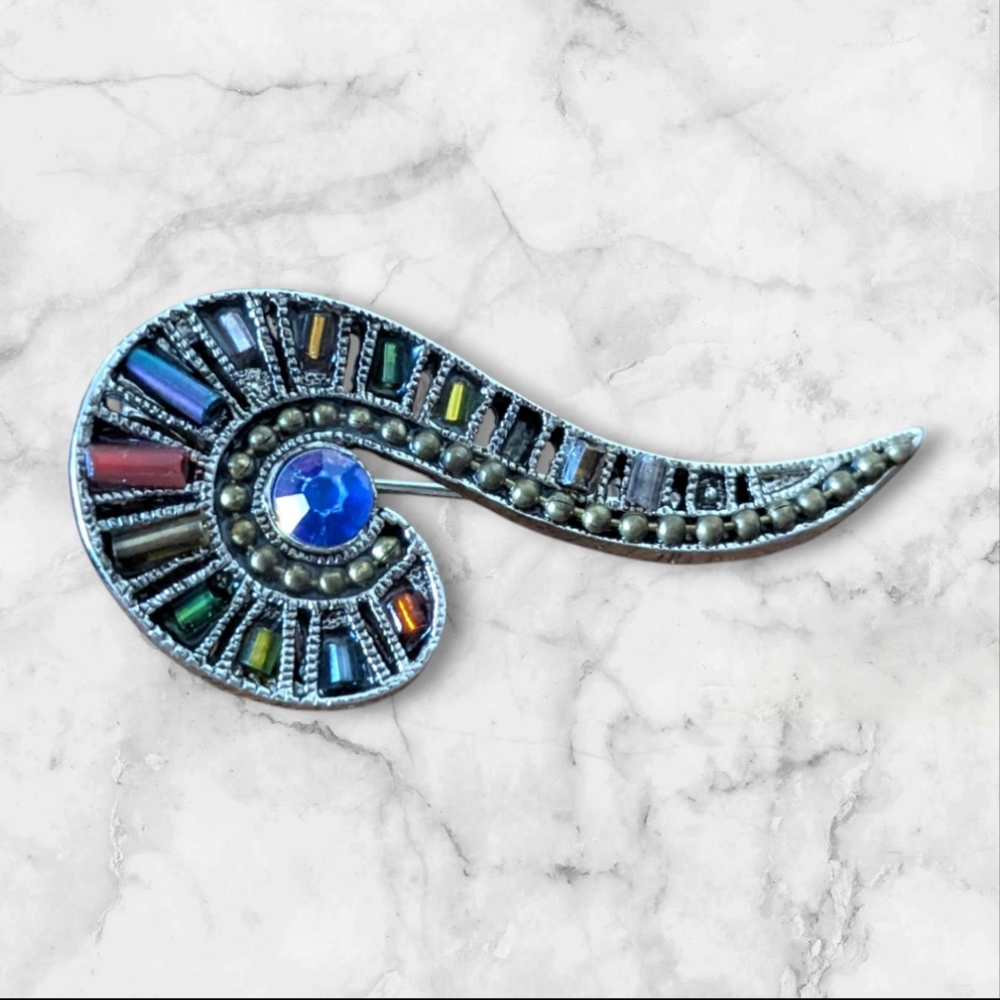Broche